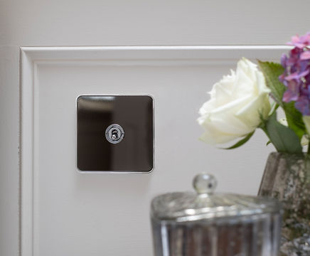 Fusion screwless switch and socket range