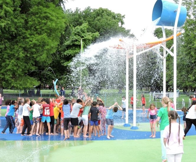 Victoria Park Splashpad, Cardiff Ustigate Waterplay