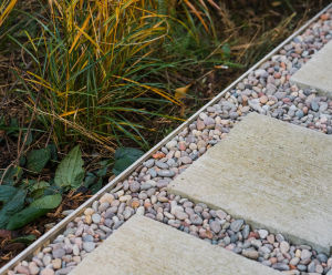 RainEdge - steel edging for rain gardens
