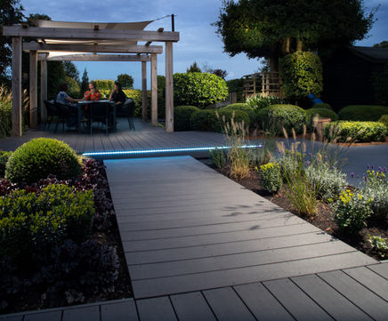 SmartBoard® reversible wood plastic composite decking