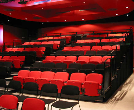Arts PC premium sized, nose mounted theatre chair