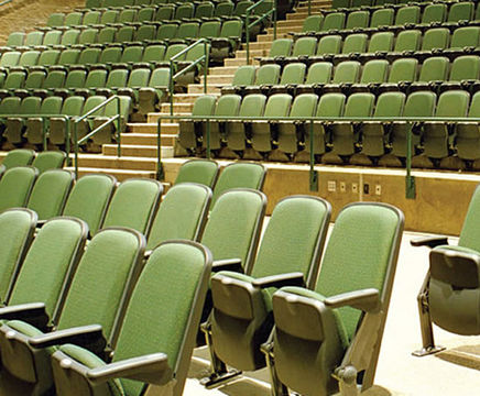 Quattro auditorium fixed seating