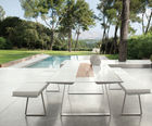 EXTRADOS dining table with runner material options