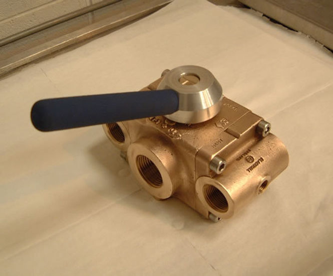 Cryogenic 3-way diverter valve Series 2005