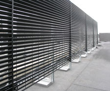 Louvred screening of roof-top plant at Glasgow hotel