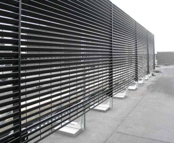 Louvred screening of roof-top plant at Glasgow hotel