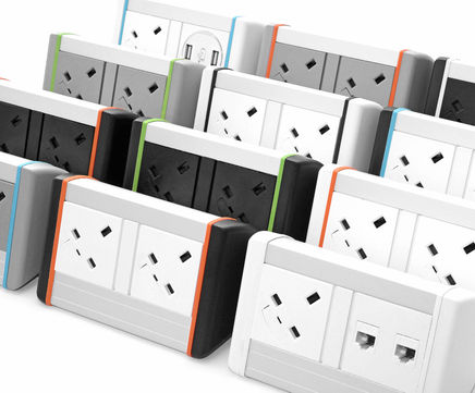 Harmony on-desk power and data module