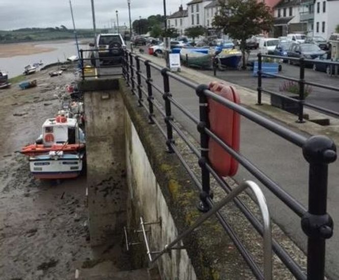 New Post & Rail system for Appledore Quay