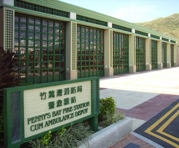 Electric folding doors for fire and ambulance station