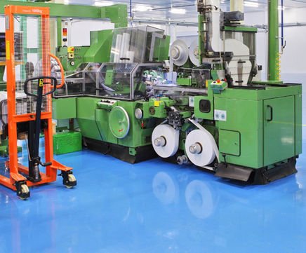 Flexitop self-smoothing high build floor coating