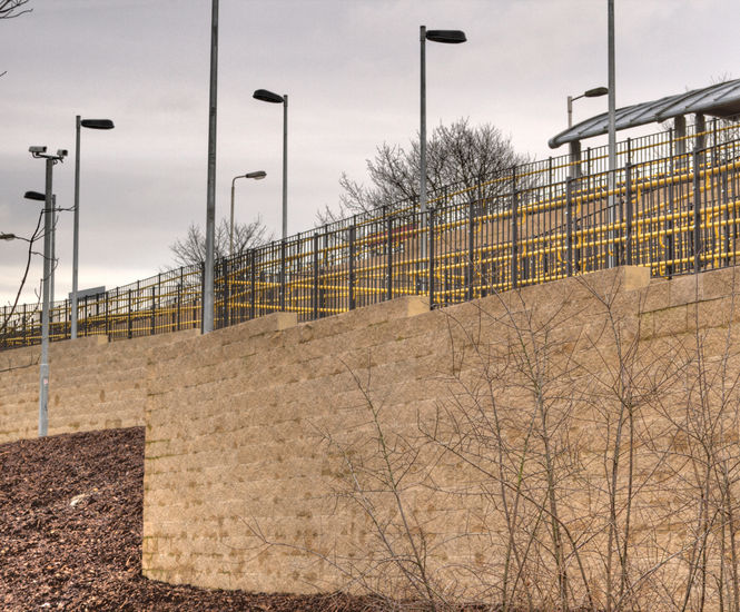 Keystone retaining wall system, Littleborough Station