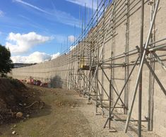 500m long retaining wall for transit link, Sheffield
