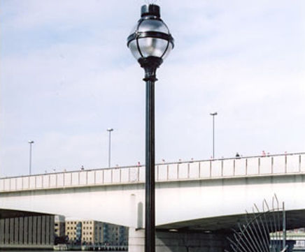 Trafford heritage-style amenity lantern
