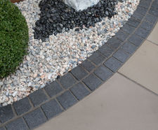 Black basalt cropped paving setts