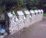 Knapped flints for building walls
