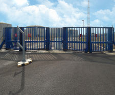 Terra V - PAS 68 steel bi-parting high-security vehicle gate (7.5t @ 50mph)