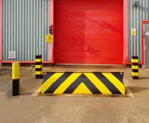 Road blocker provides anti-ram protection at Cash Centre