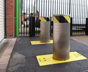 PAS 68 Terra Saturn Bollard 