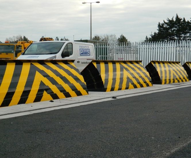 HVM shallow roadblockers protect Dublin Port border post