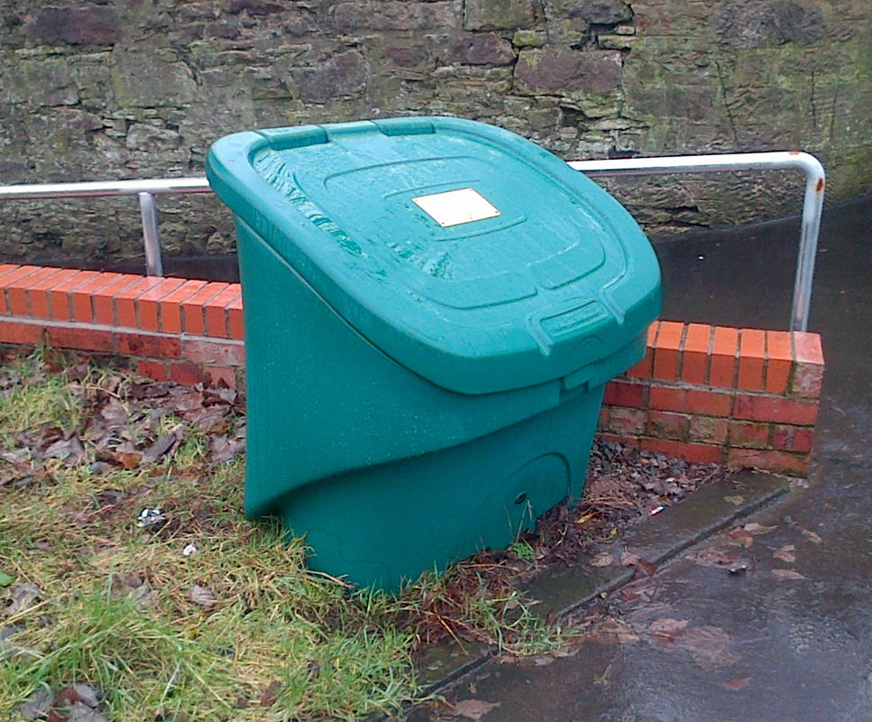 Images for Nestor™ 400 grit salt bin