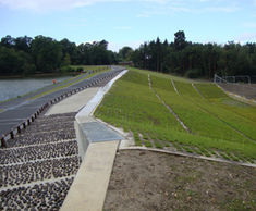 Grasscrete GC2 aids flood alleviation, Tilgate Dam
