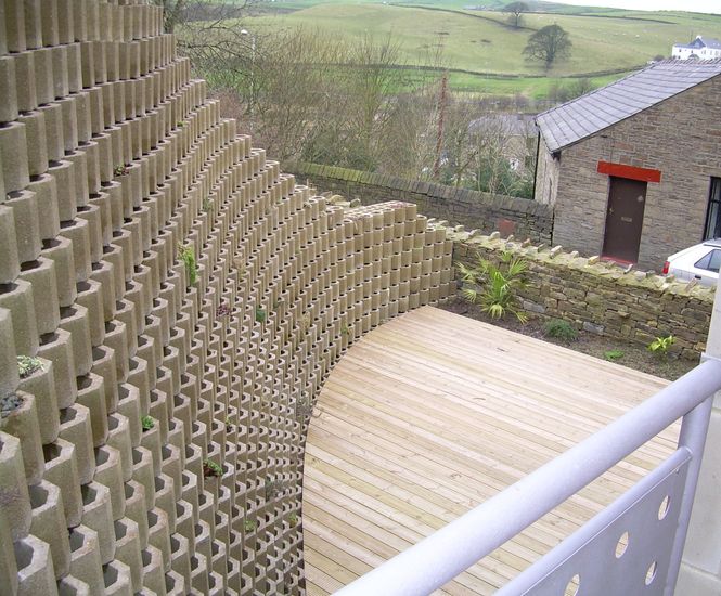 Betoatlas - plantable concrete interlocking block retaining wall