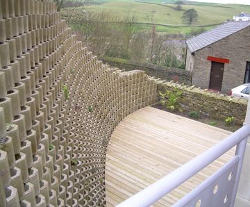 Betoatlas - plantable concrete interlocking block retaining wall
