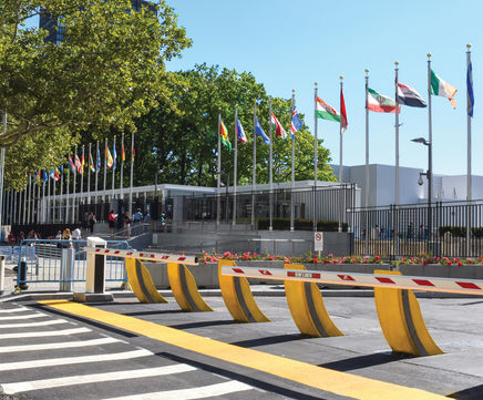Raptor Bollard - steel retractable PAS 68 bollard for access control