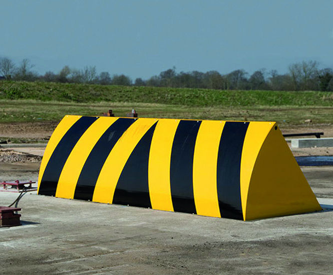 HT1 Commander -  PAS 68 automatic high-impact road blocker