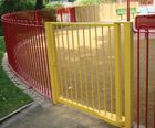 Prosafe® hydraulic self-closing gate