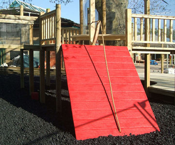 Design and build of play spaces for holiday parks