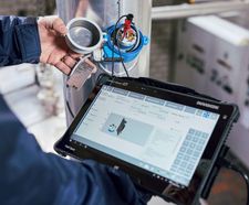 SMT70 tablet PC for asset management in hazardous areas