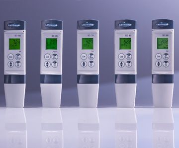 SD handheld waterproof, dust tight meters
