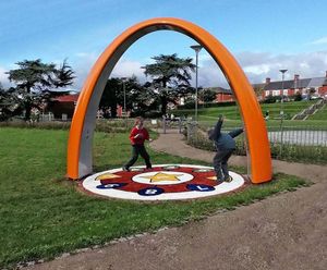 Lappset Interactive Sona play arch - Central Park, Barry