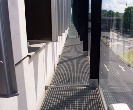 Type SP galvanised steel mesh gratings