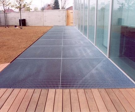 Type NP steel floor gratings