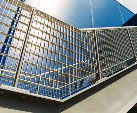 Type N steel balustrade infill
