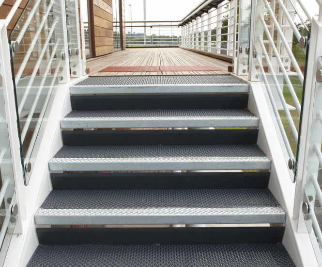 Stair treads and landings for Merchant Taylors' School Elefant Gratings