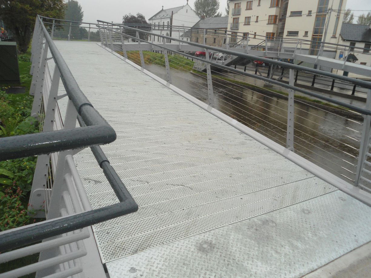 Walkways, stair treads and landing, Tullamore footbridge Elefant Gratings ESI External Works