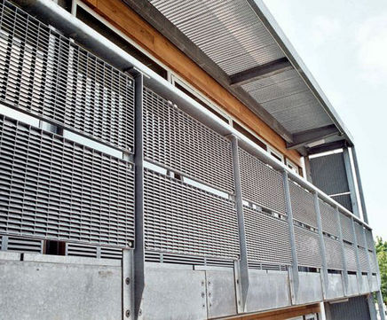 Louvre steel gratings for use as balustrade infills