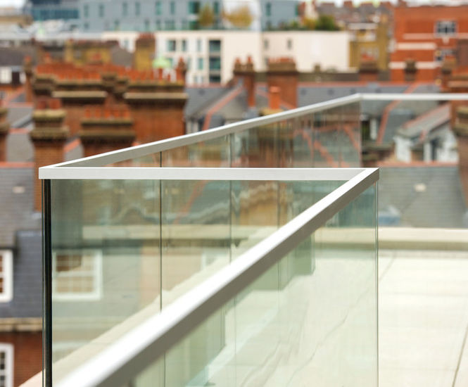 B40 frameless glass balustrade