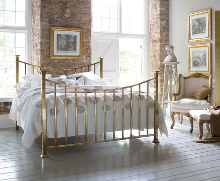 Sage bed in highly polished nickel finish