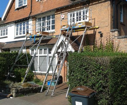 Everest chooses Roofline System alternative to scaffold