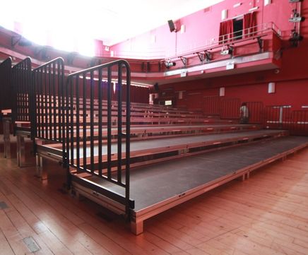 Demountable staging for Liverpool University