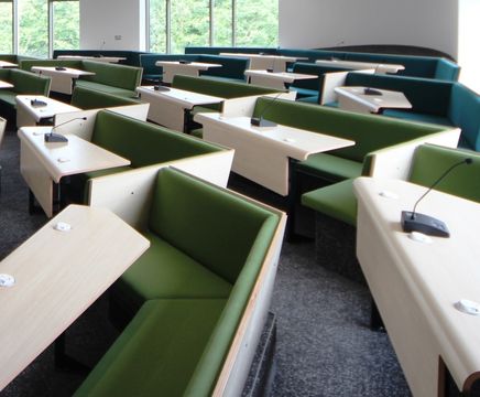 Collaborative bench seating for the University of Kent
