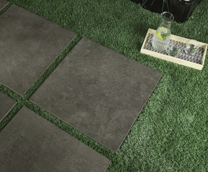 Malvern Black stone-effect porcelain paving