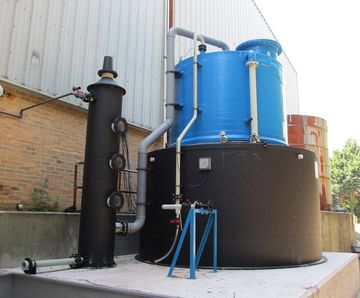 SB bulk tank vent scrubbers for fuming chemicals
