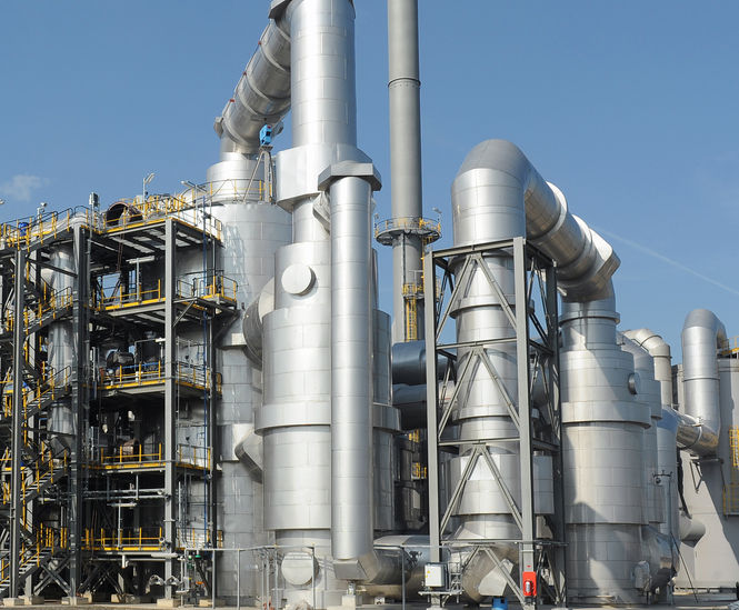 US chemical output high on low oil prices