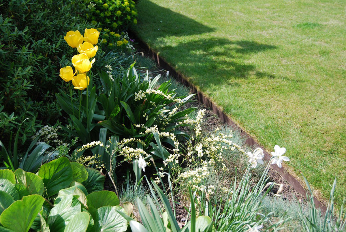 EverEdge® Classic galvanised steel lawn edging system EverEdge ESI