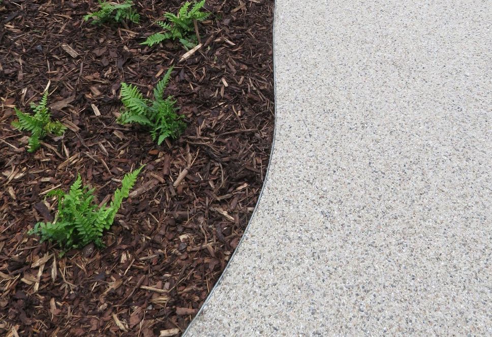 EverEdge® Halestem galvanised steel landscape edging EverEdge ESI